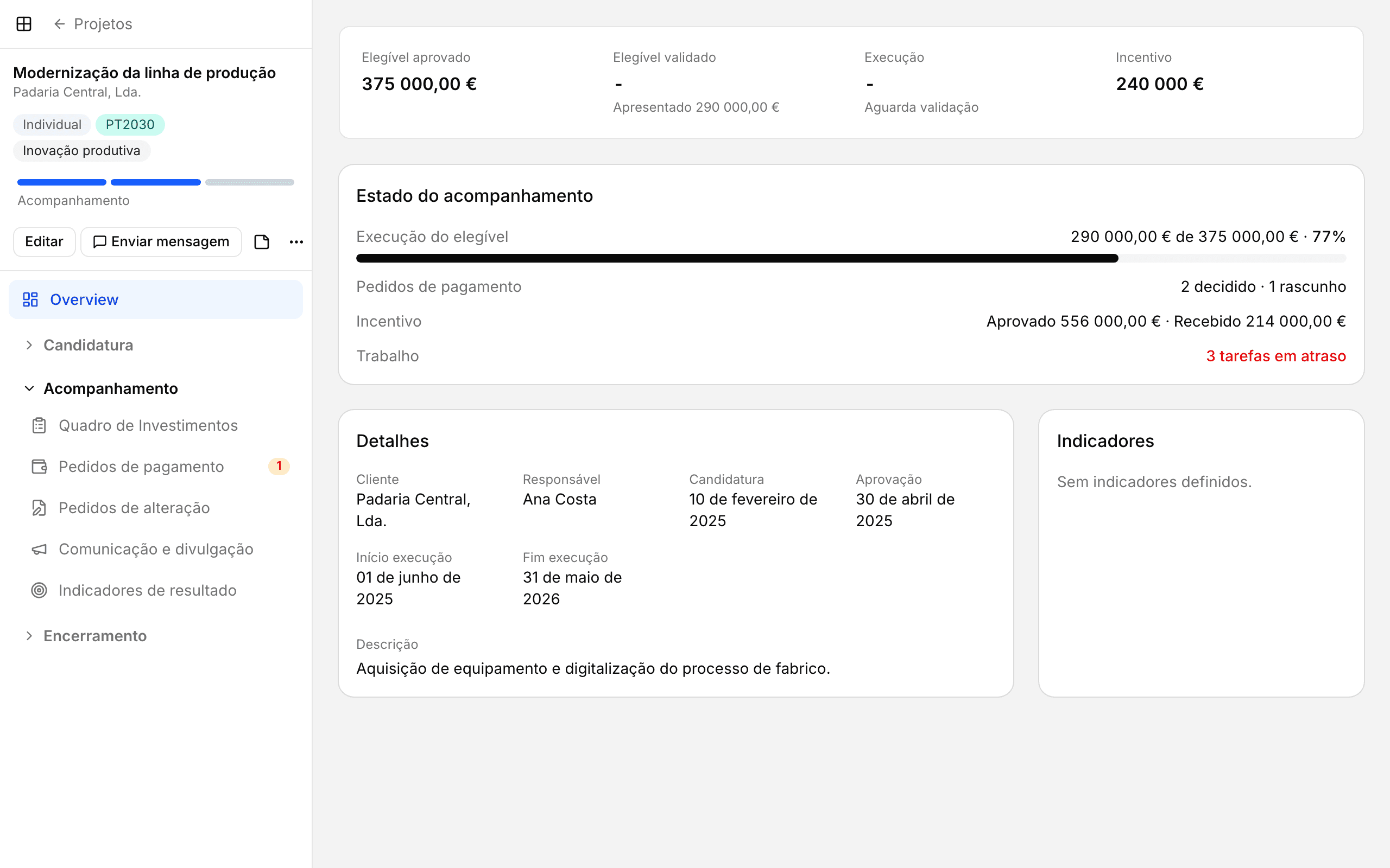 Página de um projeto com o menu lateral do projeto, o resumo financeiro, o estado do acompanhamento e os detalhes